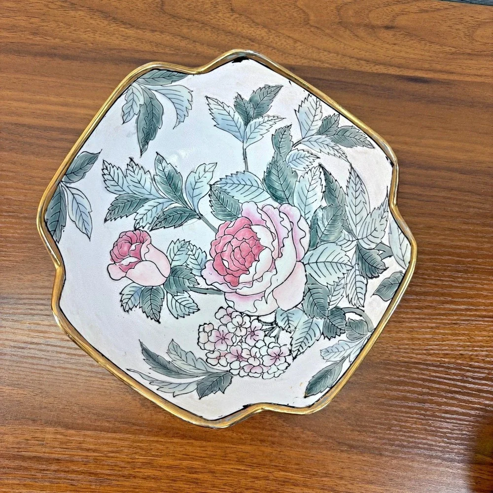 Vintage Chinese Macau Famille Rose Hand Painted Lotus Scallop Bowl‎ 8